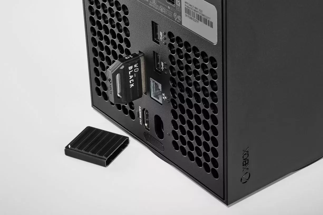 דיסק קשיח WD BLACK C50 EXPANTION CARD FOR XBOX 1TB תמונה 3