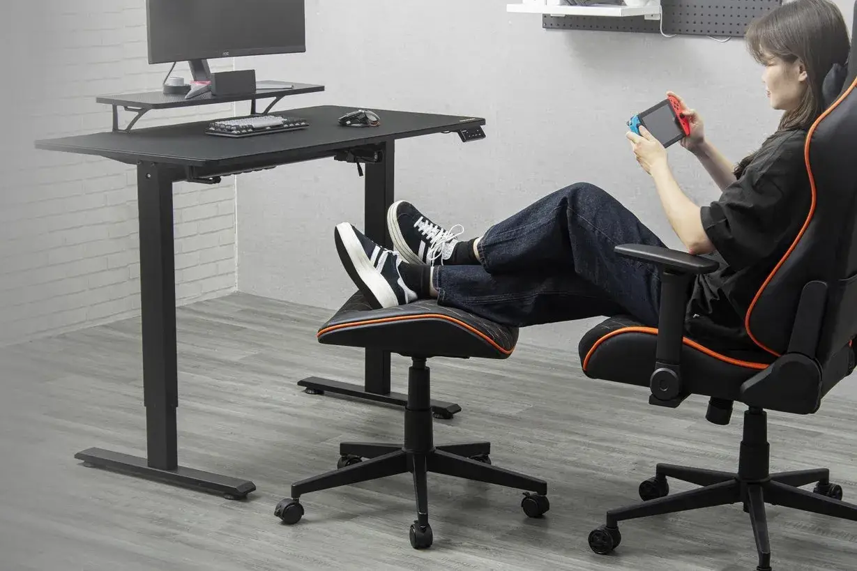 הדום תואם לכסא גיימינג (פס כתום) COUGAR Crosser Multiuse Gaming Stool תמונה 5