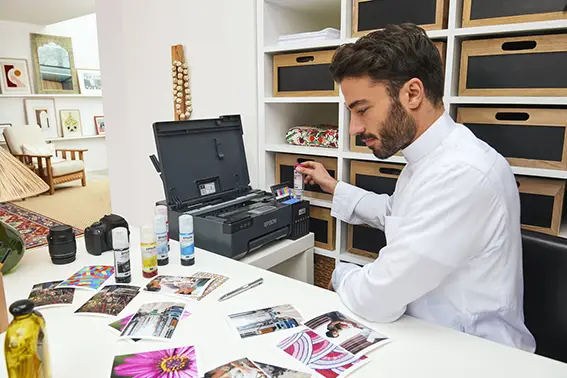מדפסת ‏הזרקת דיו ‏פוטו EPSON EcoTank Photo L8050 תמונה 5